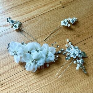 Bridal hair accessories